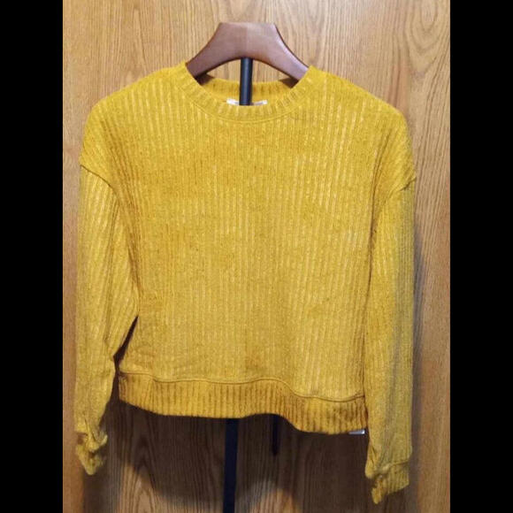 Band of the Free Russel Gold Ribbed Pullover Size Small NWT - Picture 2 of 8